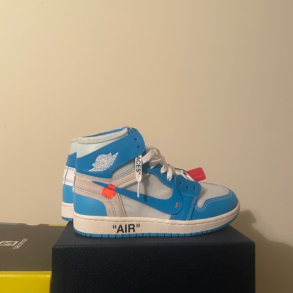Off white Jordan 1 - Picture 2 of 5